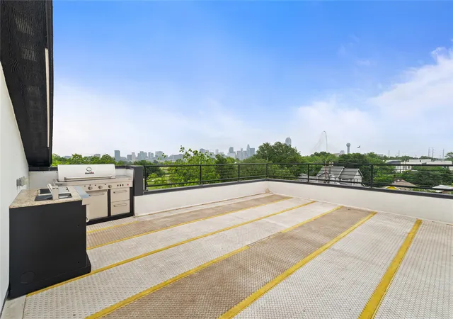 Photo 3 of Single family home for sale at 3321 Coronet Blvd, Dallas, TX 75212 | MLS# 21251131 | Listing updated on 2026-07-29