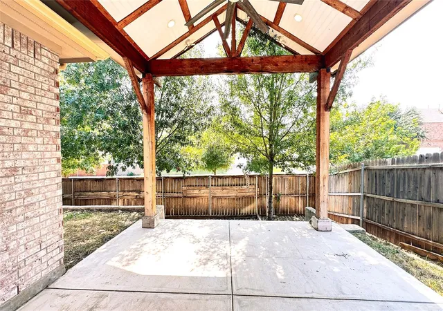 Photo 16 of Sale Pending at 5813 Fathom Dr, Fort Worth, TX 76135 | MLS# 21253607 | Listing updated on 2026-09-11