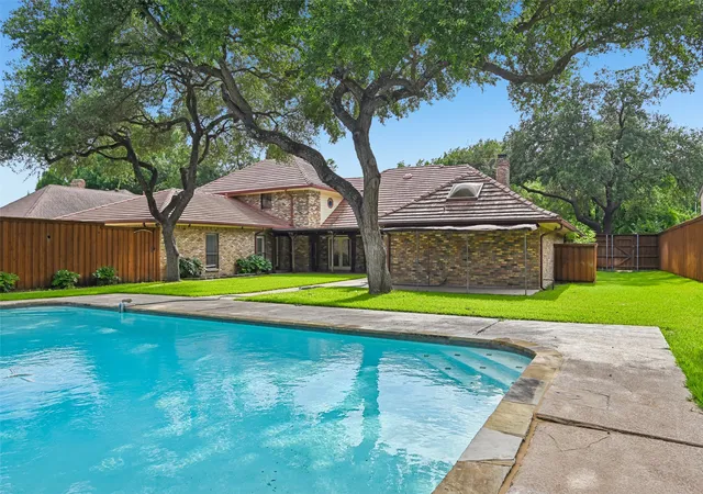 Photo 3 of Single family home for sale at 13216 Hillcrest Rd, Dallas, TX 75240 | MLS# 21248675 | Listing updated on 2026-09-23