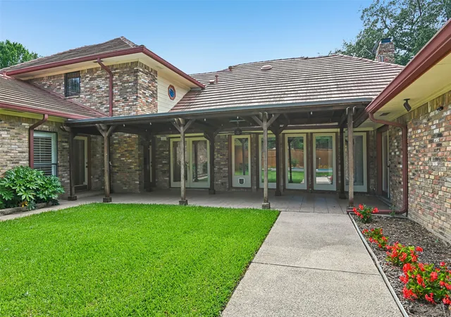 Photo 3 of Single family home for sale at 13216 Hillcrest Rd, Dallas, TX 75240 | MLS# 21248675 | Listing updated on 2026-09-23