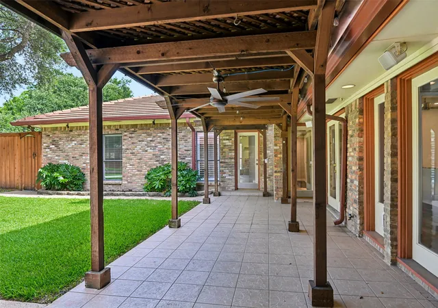 Photo 4 of Single family home for sale at 13216 Hillcrest Rd, Dallas, TX 75240 | MLS# 21248675 | Listing updated on 2026-09-23