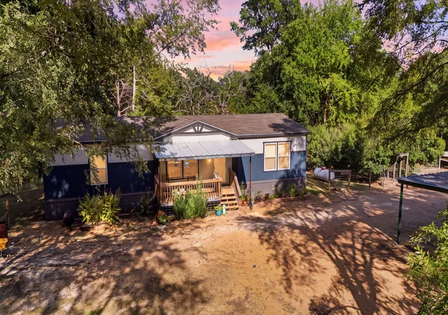 Photo 1 of Manufactured home for sale at 2869 Ranch Rd, Whitesboro, TX 76273 | MLS# 21254269 | Listing updated on 2026-09-10