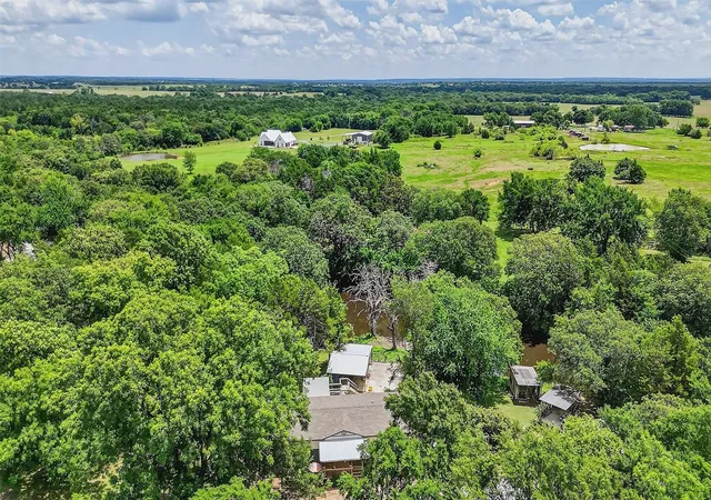 Photo 2 of Manufactured home for sale at 2869 Ranch Rd, Whitesboro, TX 76273 | MLS# 21254269 | Listing updated on 2026-09-10
