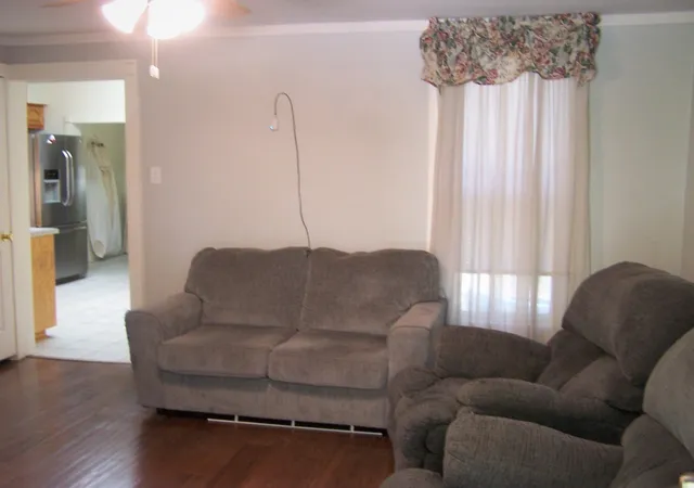Photo 4 of Single family home for sale at 923 Nelson St, Denison, TX 75020 | MLS# 21254981 | Listing updated on 2026-09-25