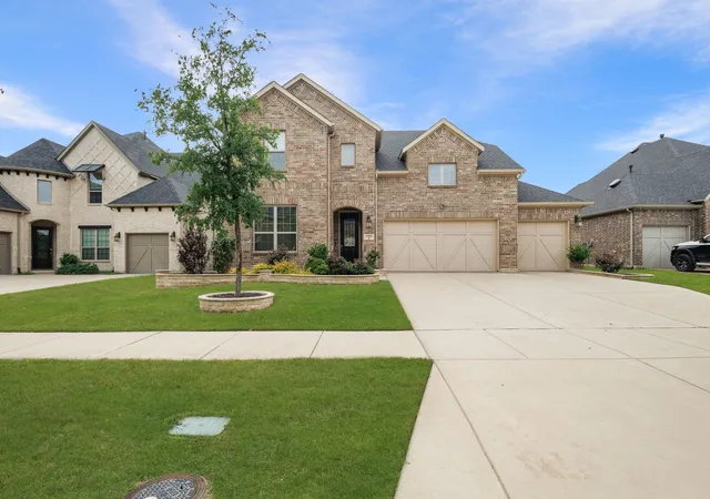 Single family home for sale at 16465 Sedgemoor Dr, Frisco, TX 75033 | MLS# 21255083