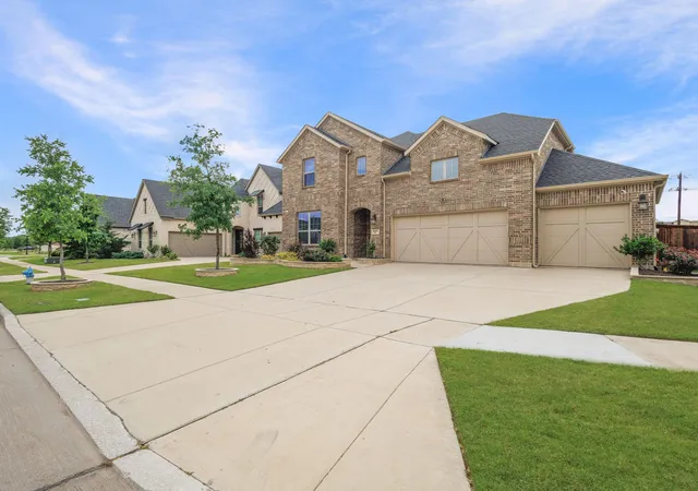 Photo 2 of Single family home for sale at 16465 Sedgemoor Dr, Frisco, TX 75033 | MLS# 21255083 | Listing updated on 2026-07-30