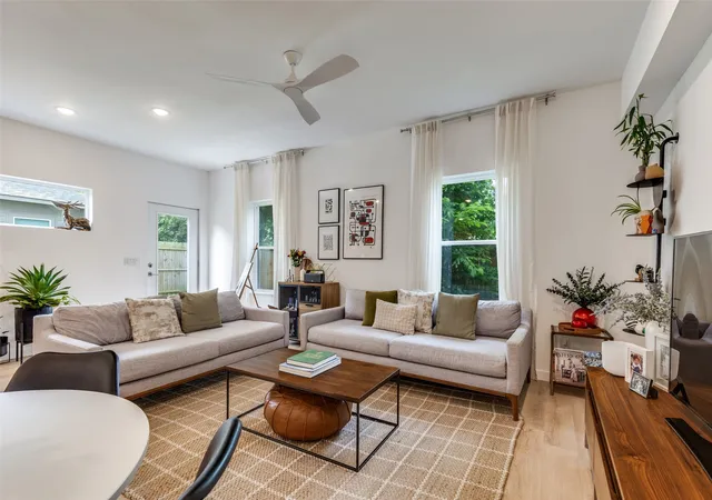 Photo 3 of Single family home for sale at 3308 Houston St, Greenville, TX 75401 | MLS# 21253461 | Listing updated on 2026-09-11