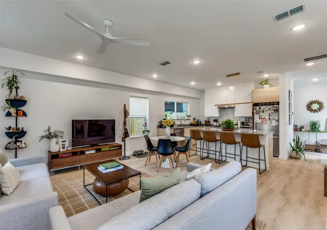 Photo 4 of Single family home for sale at 3308 Houston St, Greenville, TX 75401 | MLS# 21253461 | Listing updated on 2026-09-11