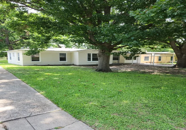 Photo 3 of Single family home for sale at 3912 N 22nd St, Waco, TX 76708 | MLS# 21255430 | Listing updated on 2026-09-24