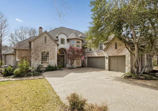 Photo 1 of Single family home for sale at 1724 Pembroke Ln, Mc Kinney, TX 75072 | MLS# 21255426 | Listing updated on 2026-09-14