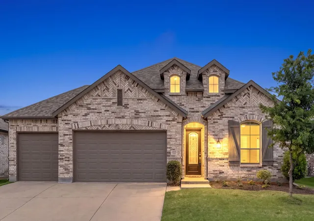 Photo 1 of Single family home for sale at 902 Pelican Dr, Sherman, TX 75092 | MLS# 21255529 | Listing updated on 2026-07-29