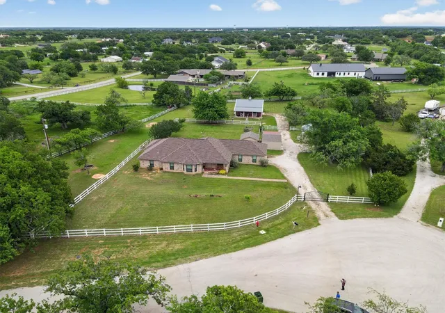 Photo 1 of Single family home for sale at 951 Ridgewood Cir, Argyle, TX 76226 | MLS# 21254605 | Listing updated on 2026-10-04