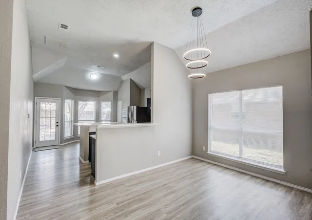 Photo 4 of Single family home for sale at 9049 Elbe Trl, Fort Worth, TX 76118 | MLS# 21255577 | Listing updated on 2026-09-14