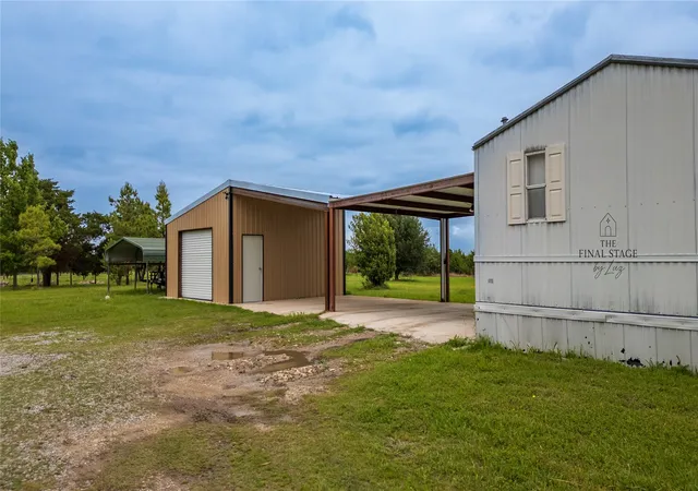 Photo 3 of Manufactured home for sale at 1782 Fm 1569, Greenville, TX 75401 | MLS# 21255720 | Listing updated on 2026-09-09