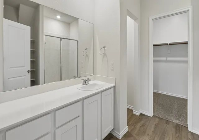 Photo 4 of Single family home for sale at 928 Jefferson Wy, Sherman, TX 75090 | MLS# 21255794 | Listing updated on 2026-10-01