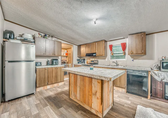 Photo 1 of Manufactured home for sale at 1478 Shawnee Cir, Quinlan, TX 75474 | MLS# 21254862 | Listing updated on 2026-09-11