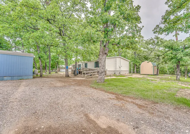 Photo 3 of Manufactured home for sale at 1478 Shawnee Cir, Quinlan, TX 75474 | MLS# 21254862 | Listing updated on 2026-09-11