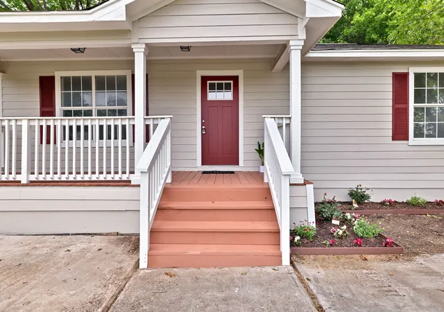Photo 3 of Single family home for sale at 268 Tweedy Bird Ln, Whitewright, TX 75491 | MLS# 21255711 | Listing updated on 2026-09-11