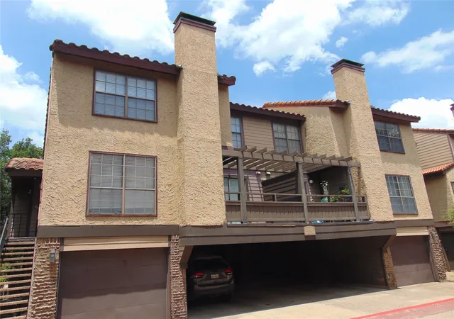 Photo 2 of Condo for sale at 4800 Northway Dr #2A, Dallas, TX 75206 | MLS# 21255286 | Listing updated on 2026-09-15