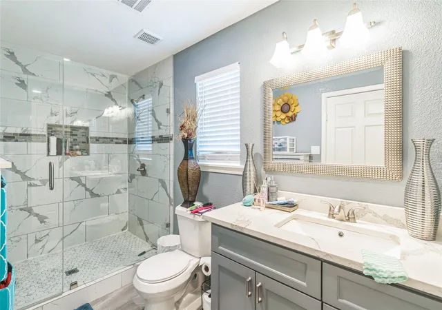 Photo 3 of Single family home for sale at 5094 E Mckinney St, Denton, TX 76208 | MLS# 21256015 | Listing updated on 2026-07-30