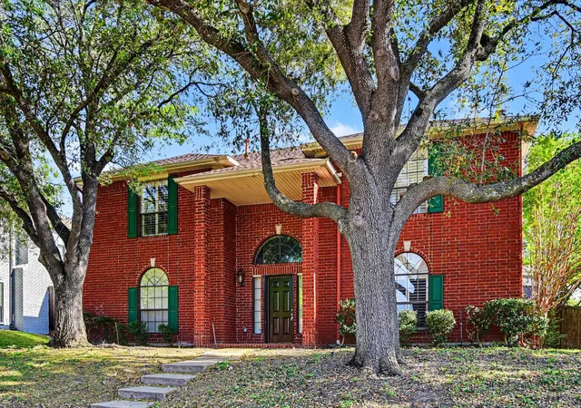 Photo 2 of Single family home for sale at 1732 Snowmass Dr, Plano, TX 75025 | MLS# 21255636 | Listing updated on 2026-09-08