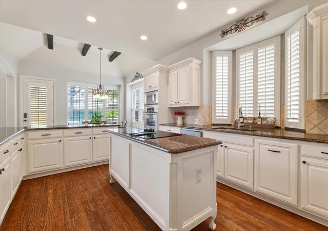Photo 3 of Single family home for sale at 10761 Silver Dollar Dr, Frisco, TX 75033 | MLS# 21256176 | Listing updated on 2026-09-14