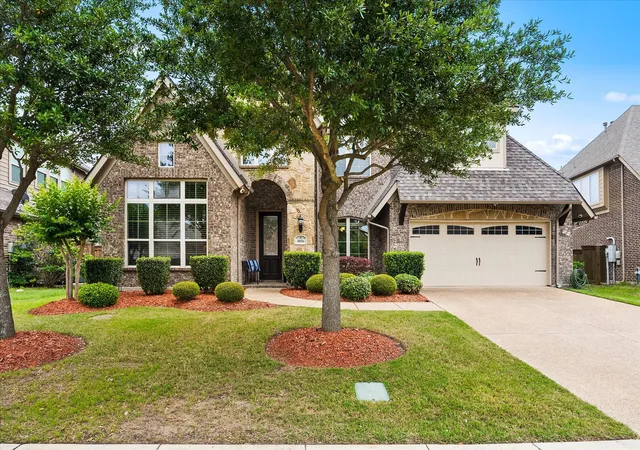 Photo 4 of Sale Pending at 1056 Knoxbridge Rd, Forney, TX 75126 | MLS# 21256380 | Listing updated on 2026-09-14