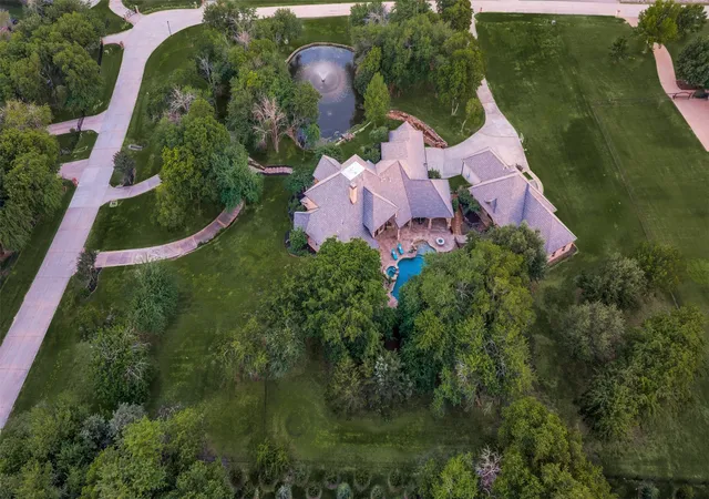 Photo 2 of Mansion for sale at 2626 Twelve Oaks Ln, Prosper, TX 75078 | MLS# 21247311 | Listing updated on 2026-09-15