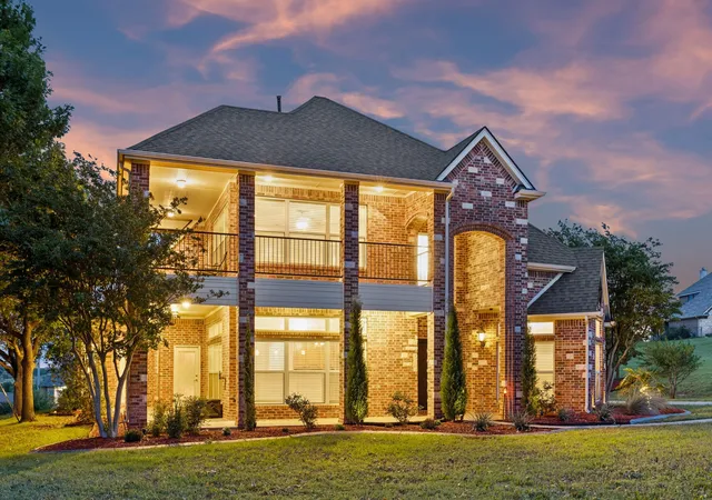 Photo 1 of Single family home for sale at 3721 S Lighthouse Hill Ln, Fort Worth, TX 76179 | MLS# 21243299 | Listing updated on 2026-10-06