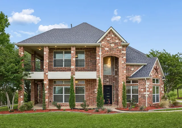 Photo 3 of Single family home for sale at 3721 S Lighthouse Hill Ln, Fort Worth, TX 76179 | MLS# 21243299 | Listing updated on 2026-10-06