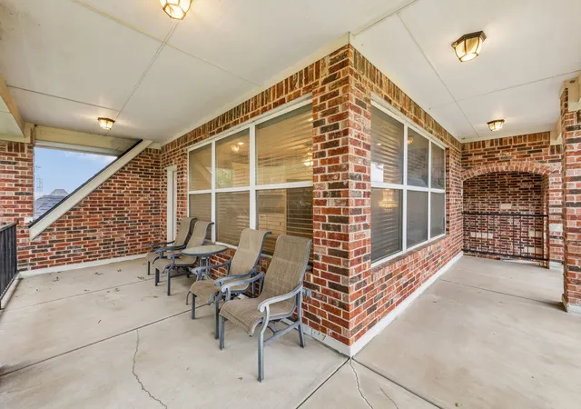 Photo 3 of Single family home for sale at 3721 S Lighthouse Hill Ln, Fort Worth, TX 76179 | MLS# 21243299 | Listing updated on 2026-10-06