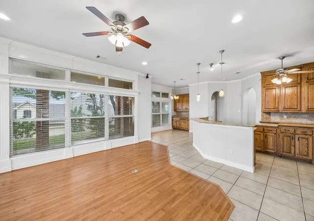 Photo 4 of Single family home for sale at 3721 S Lighthouse Hill Ln, Fort Worth, TX 76179 | MLS# 21243299 | Listing updated on 2026-10-06