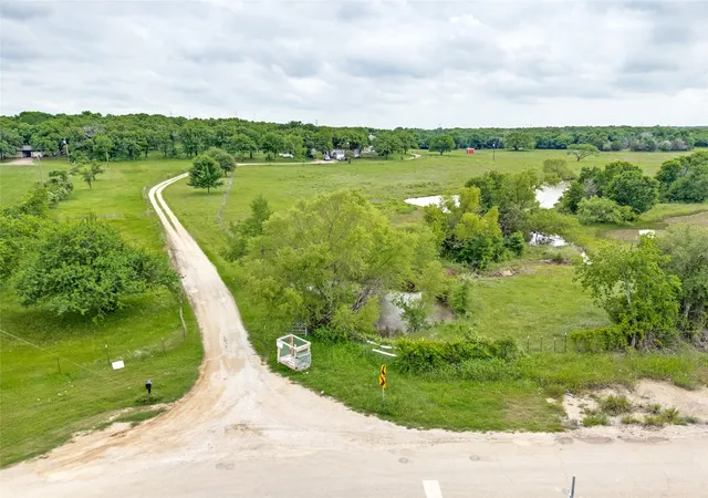 Photo 1 of House for sale at 2900 County Road 317, Cleburne, TX 76031 | MLS# 21256564 | Listing updated on 2026-10-20