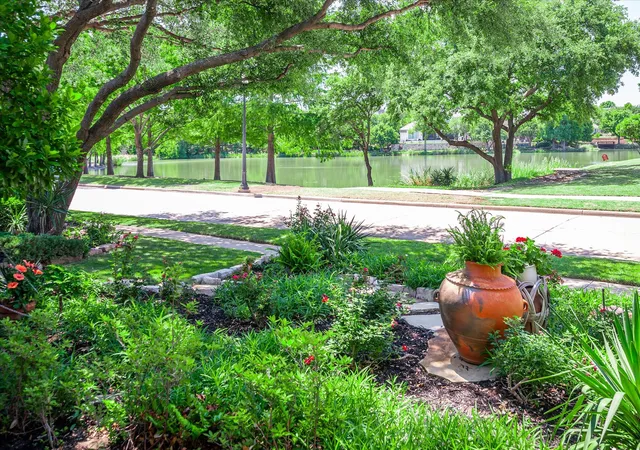 Photo 3 of Single family home for sale at 5332 Longvue Dr, Frisco, TX 75034 | MLS# 21252077 | Listing updated on 2026-09-09