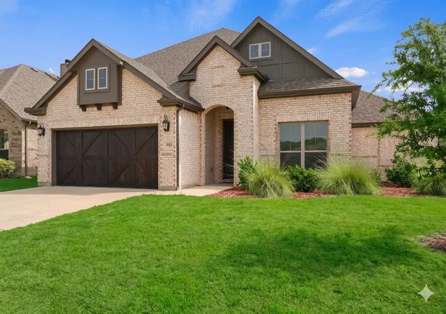Photo 2 of Single family home for sale at 3020 Capital Hill Dr, Burleson, TX 76028 | MLS# 21241288 | Listing updated on 2026-10-05