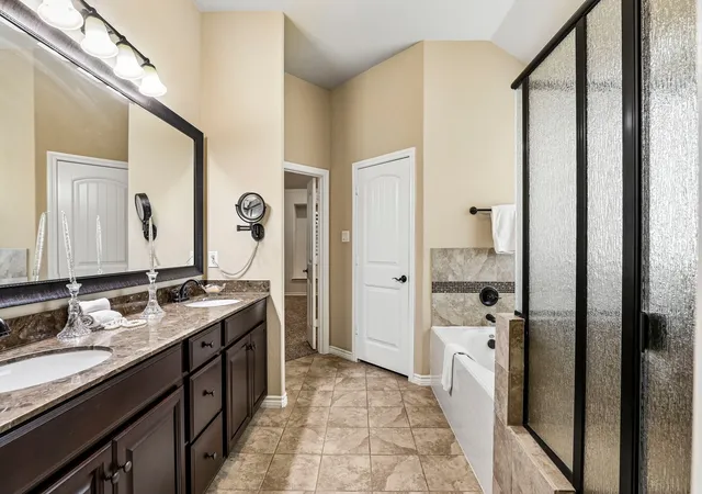 Photo 3 of Sale Pending at 1441 Isabella Ln, Savannah, TX 76227 | MLS# 21256570 | Listing updated on 2026-09-28