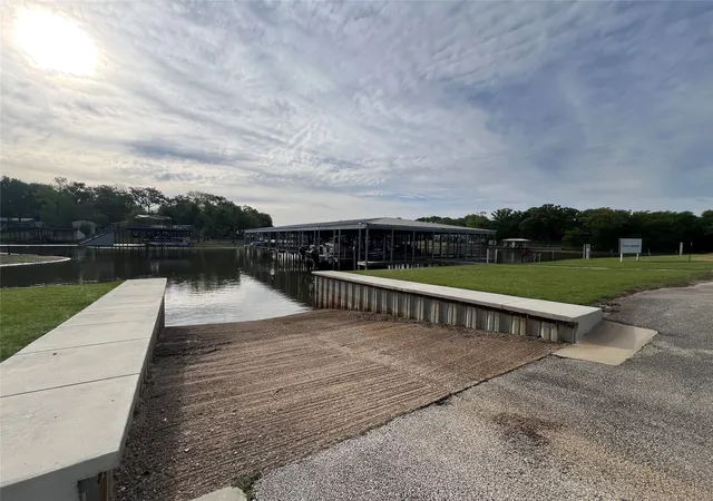 Photo 2 of Single family home for sale at Lot 10 Esquire Estates Rd, Mabank, TX 75156 | MLS# 21255952 | Listing updated on 2026-08-01