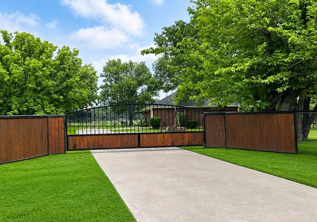 Photo 1 of Single family home for sale at 219 Friends Rd, Denison, TX 75021 | MLS# 21257706 | Listing updated on 2026-09-27