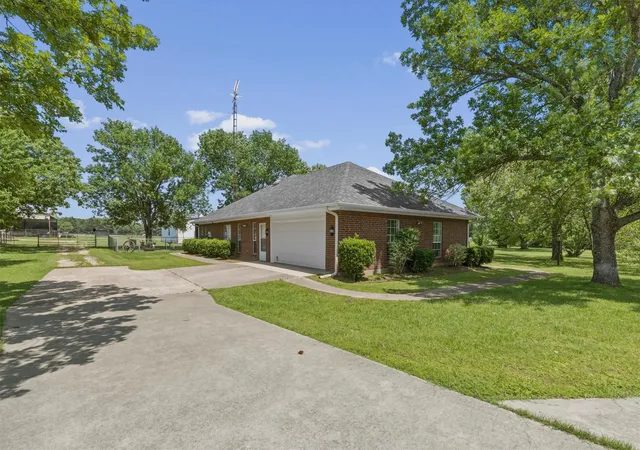 Photo 3 of Single family home for sale at 219 Friends Rd, Denison, TX 75021 | MLS# 21257706 | Listing updated on 2026-09-27