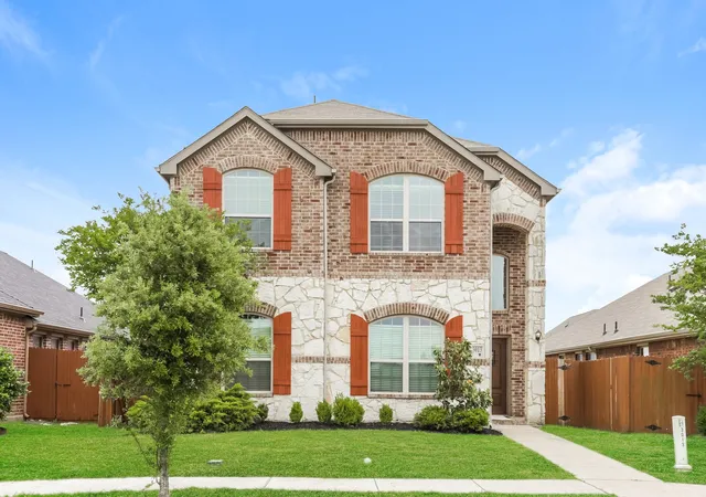 Photo 1 of Sale Pending at 3013 Fluttermill Dr, Heartland, TX 75126 | MLS# 21258197 | Listing updated on 2026-10-06