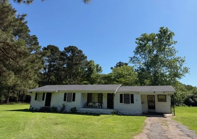 Photo 3 of Single family home for sale at 2077 Burson Rd, Heflin, LA 71039 | MLS# 21258375 | Listing updated on 2026-09-13