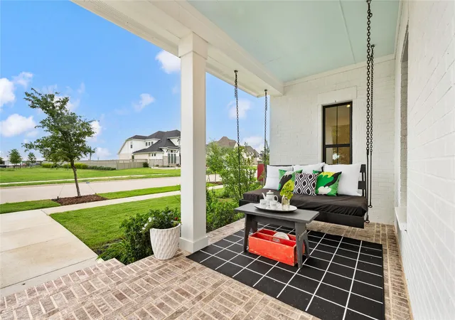Photo 2 of Single family home for sale at 201 N Pecan Pkwy, Justin, TX 76247 | MLS# 21253177 | Listing updated on 2026-09-23