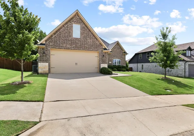 Photo 3 of Single family home for sale at 3832 Fawn Meadow Trl, Denison, TX 75020 | MLS# 21241259 | Listing updated on 2026-09-13