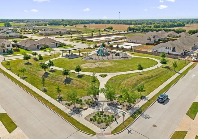Photo 2 of Single family home for sale at 8416 Butterfly Ln, Mc Kinney, TX 75071 | MLS# 21258701 | Listing updated on 2026-09-14