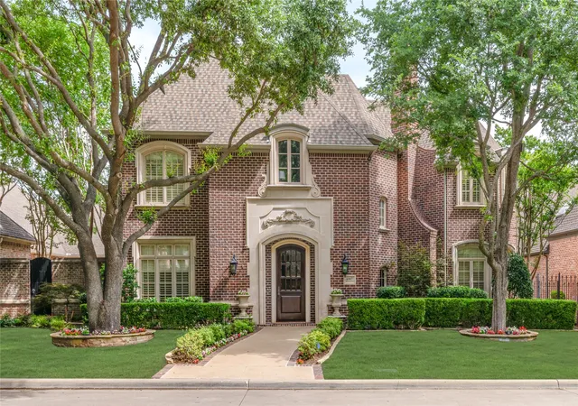 Photo 1 of Single family home for sale at 6970 Preston Glen Dr, Dallas, TX 75230 | MLS# 21246294 | Listing updated on 2026-09-13