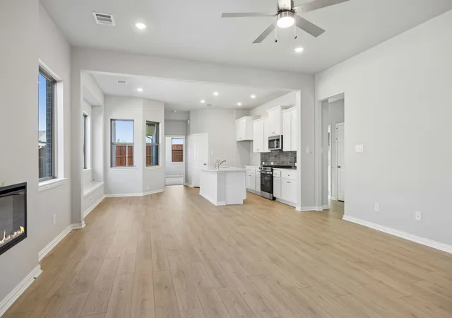 Photo 3 of Sale Pending at 3937 Lakefield Dr, Heartland, TX 75114 | MLS# 21258989 | Listing updated on 2026-09-30