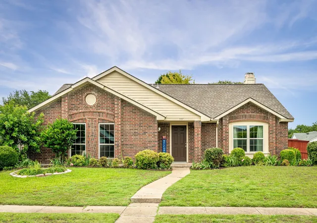 Photo 1 of Sale Pending at 557 Gillespie Dr, Allen, TX 75002 | MLS# 21245061 | Listing updated on 2026-07-31