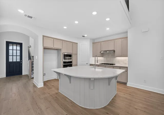 Photo 2 of Single family home for sale at 2064 Cuellar Wy, Van Alstyne, TX 75495 | MLS# 21259192 | Listing updated on 2026-09-15