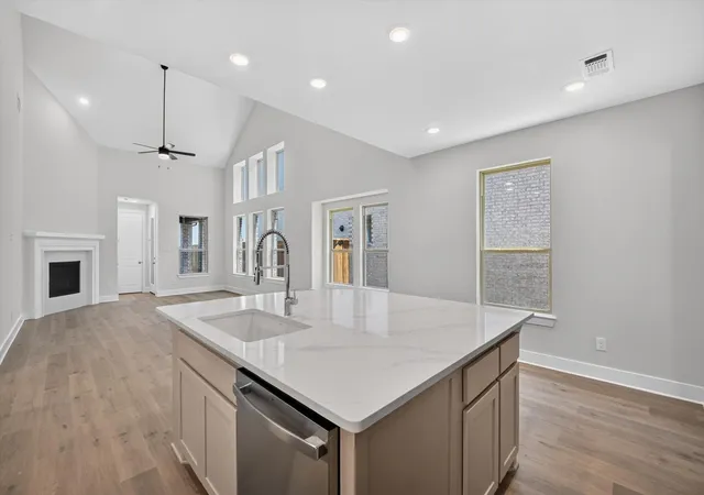 Photo 3 of Single family home for sale at 2064 Cuellar Wy, Van Alstyne, TX 75495 | MLS# 21259192 | Listing updated on 2026-09-15