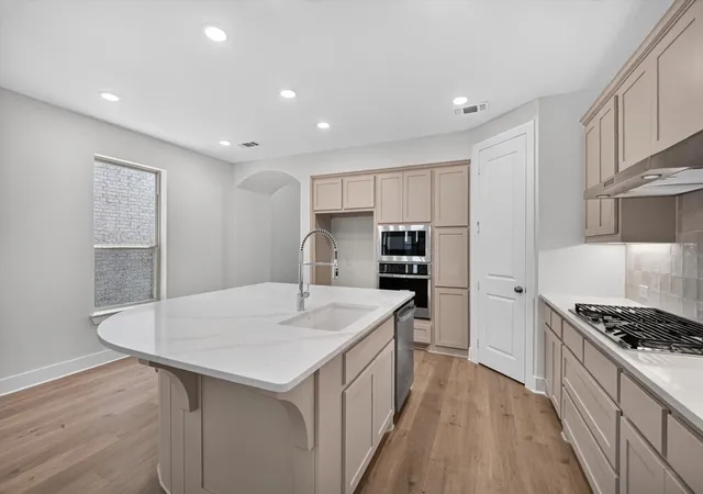 Photo 3 of Single family home for sale at 2064 Cuellar Wy, Van Alstyne, TX 75495 | MLS# 21259192 | Listing updated on 2026-09-15